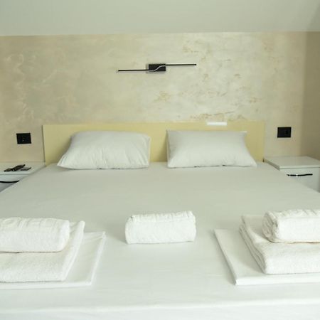 Pansion Eden Hotel นิส ภายนอก รูปภาพ