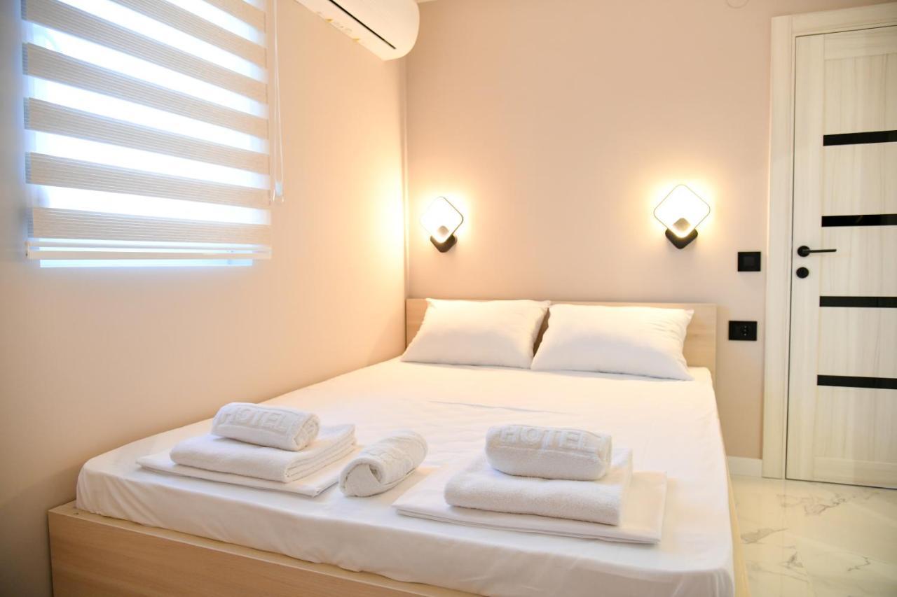 Pansion Eden Hotel นิส ภายนอก รูปภาพ